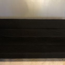 Black Futon 