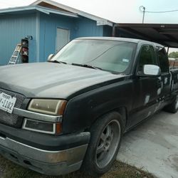 03 Chevy 5.3 Clean Title Tags Up To Date $2800 Obo