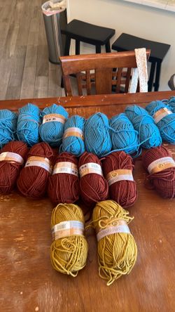 Large lot of lions pride woolspun yarn