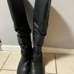 Boots Size 10