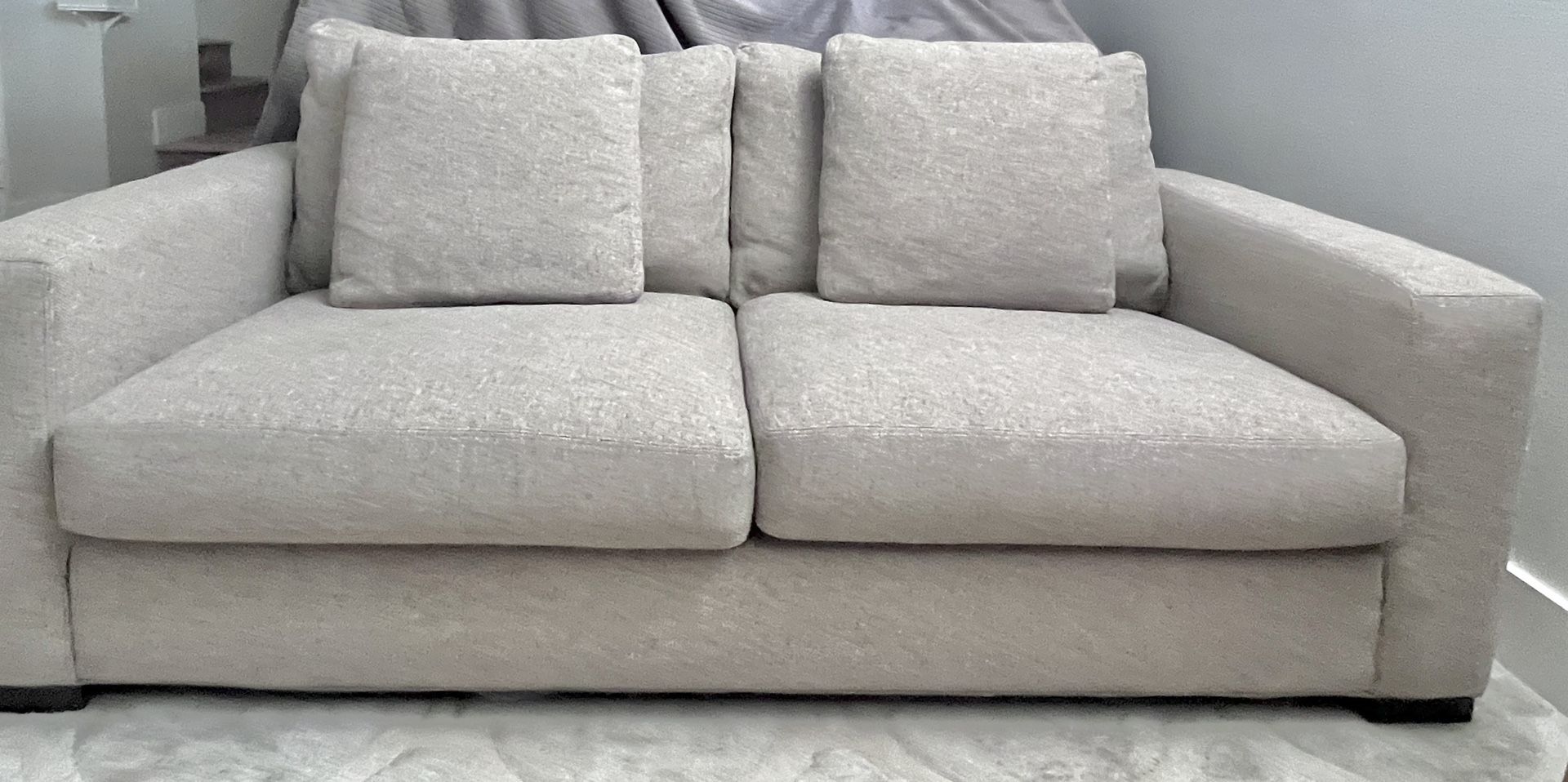 Room & Board Metro 75” sofa in Tatum Gray