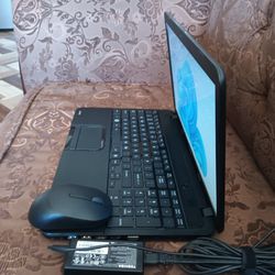 Laptop Toshiba Satélite Core i3 Exelente Para Estudiantes.