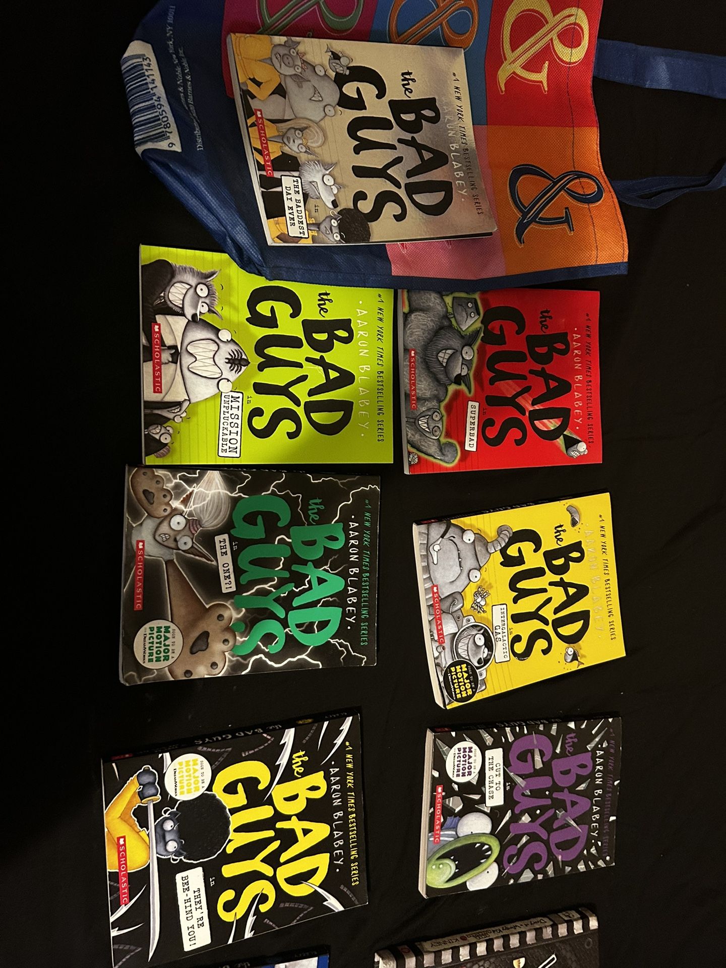 9Books 1 Bag. Bad Guys Books And Single Diary Of A Wimpy Kid Book