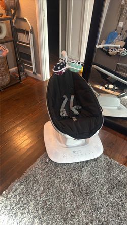 4 moms baby swing