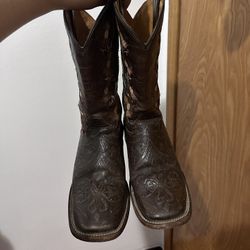 Women’s Square Toe Boots 