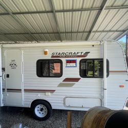  2011 starcraft RV
