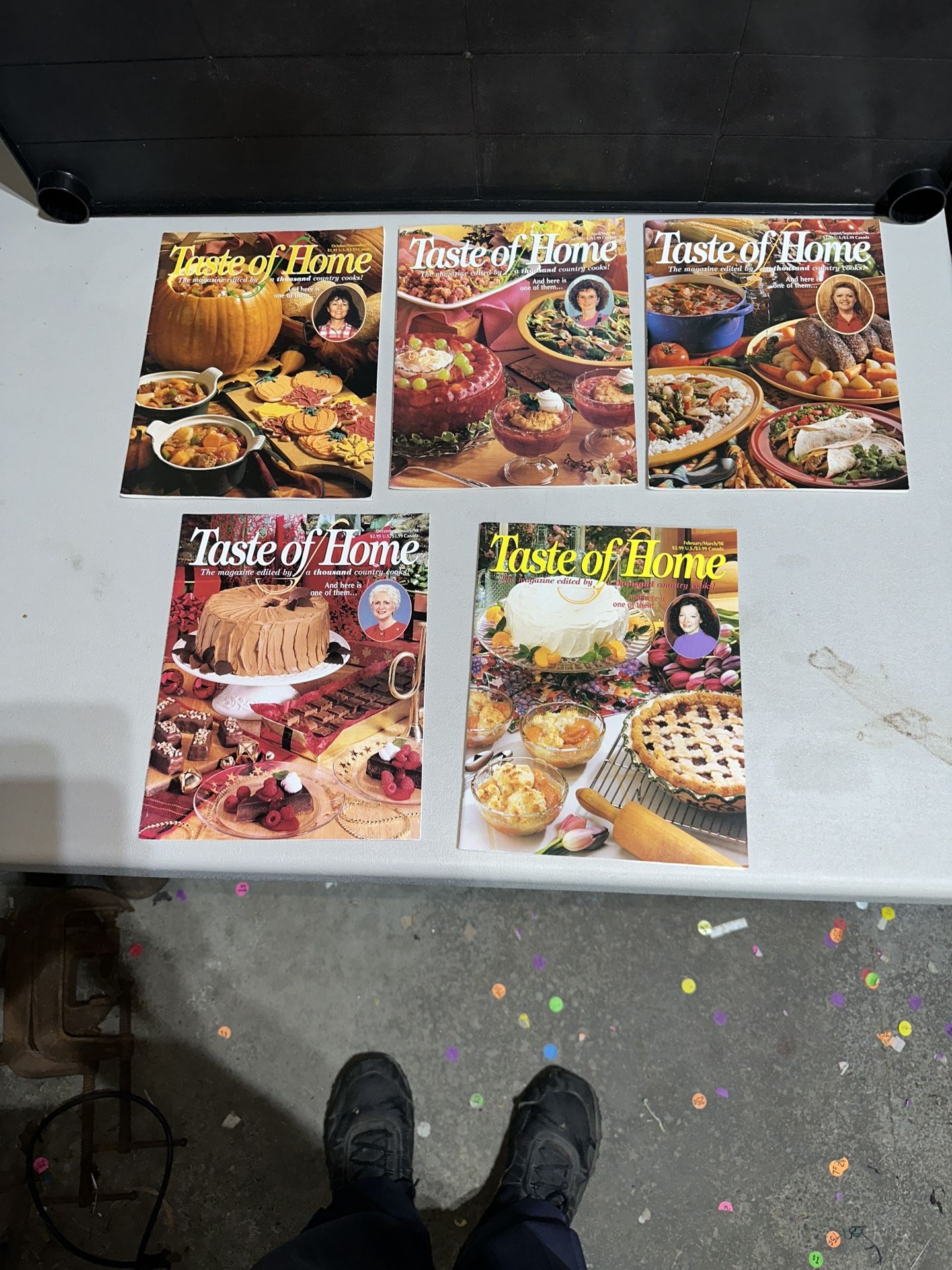 Five “Taste of Home” Cooking Magazines