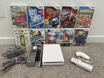 Nintendo Wii w/10 Games including Mario!