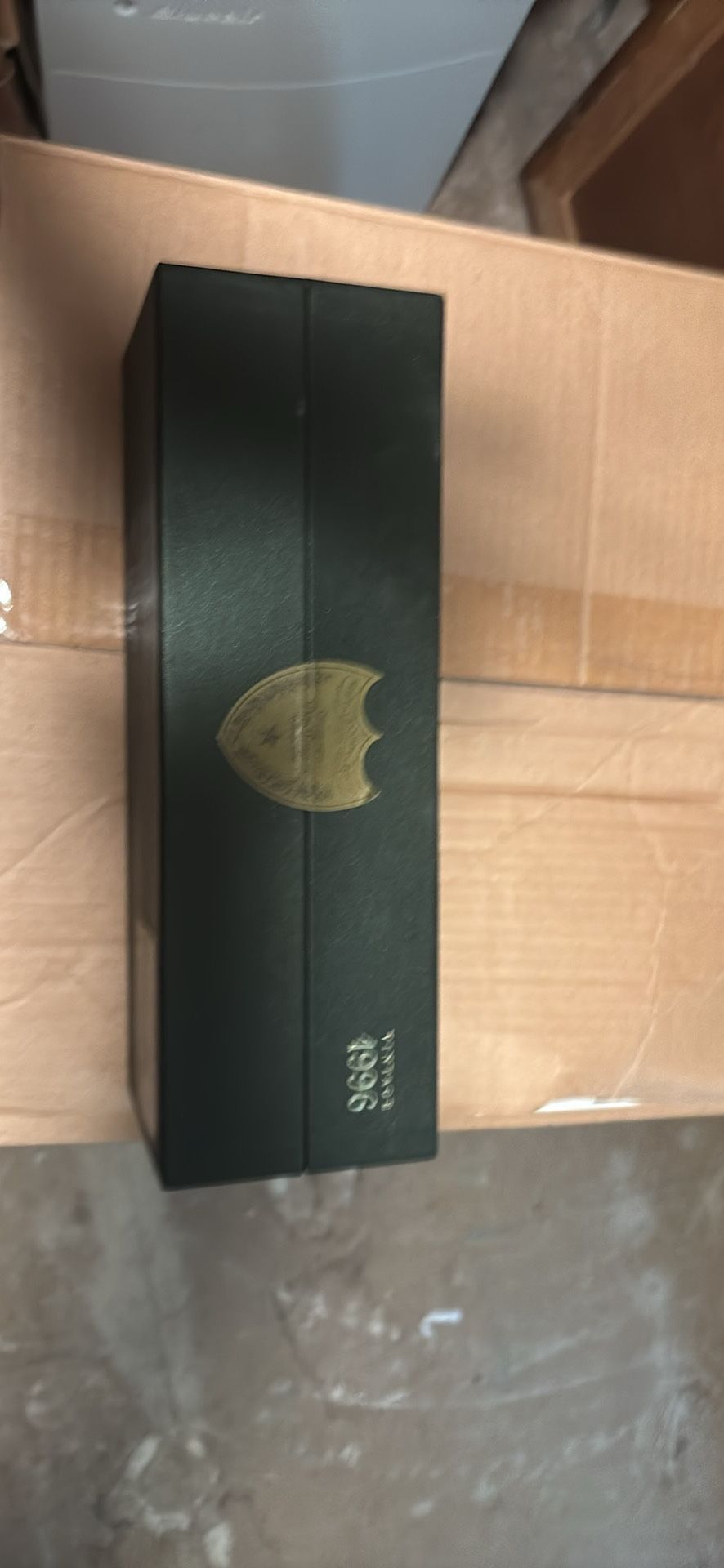 Sealed Box 1996 Dom