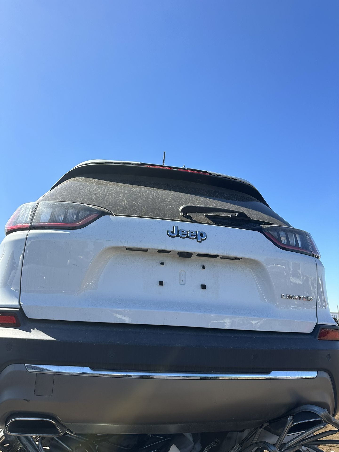 Jeep Latitud 2021 Parts Partes