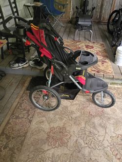 Expedition jogging stroller