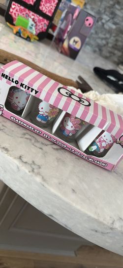 Hello kitty 4 pc cups
