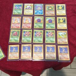 1st Edition Base Set Pokemon 