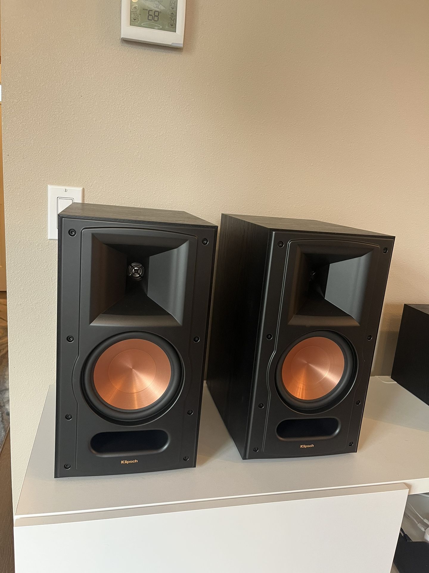 Klipsch RB-62 II Bookshelf Stereo Speakers