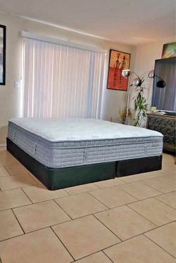 HIGH QUALITY KING SIZE KING COIL MATTRESS AND BOXSPRINGS FOR SALE! IN GREAT CONDITION, FREE DELIVERY