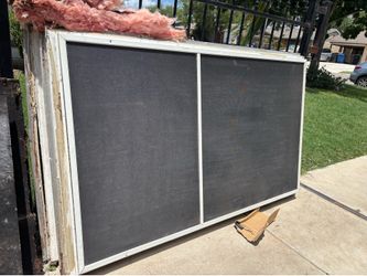 2 windows with dart screen