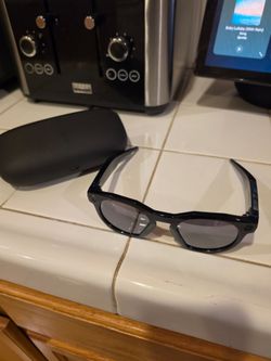 Custom "Stealth Mode" Oakley HTSN Smart Glasses