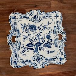 Vienna Woods Blue Onion fine porcelain tray