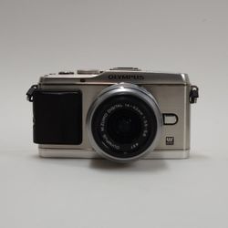 Olympus PEN E-P3 V204031SU000 12.3MP Compact Digital Camera