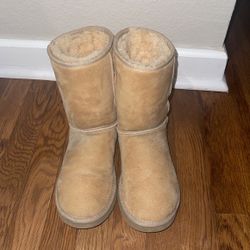 Uggs Size 7 Women