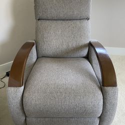 CHAIR RECLINER $330