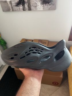 Yeezy Foam Rnnr