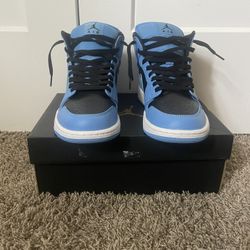 Jordan’s. Mens 9.5