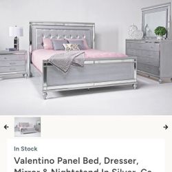 Use California King  3 Pieces Bedroom Set 
