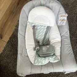 Vibrating Baby Bouncer