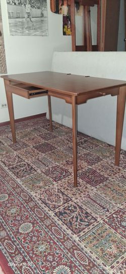Medium Desk for Youth w/caddy