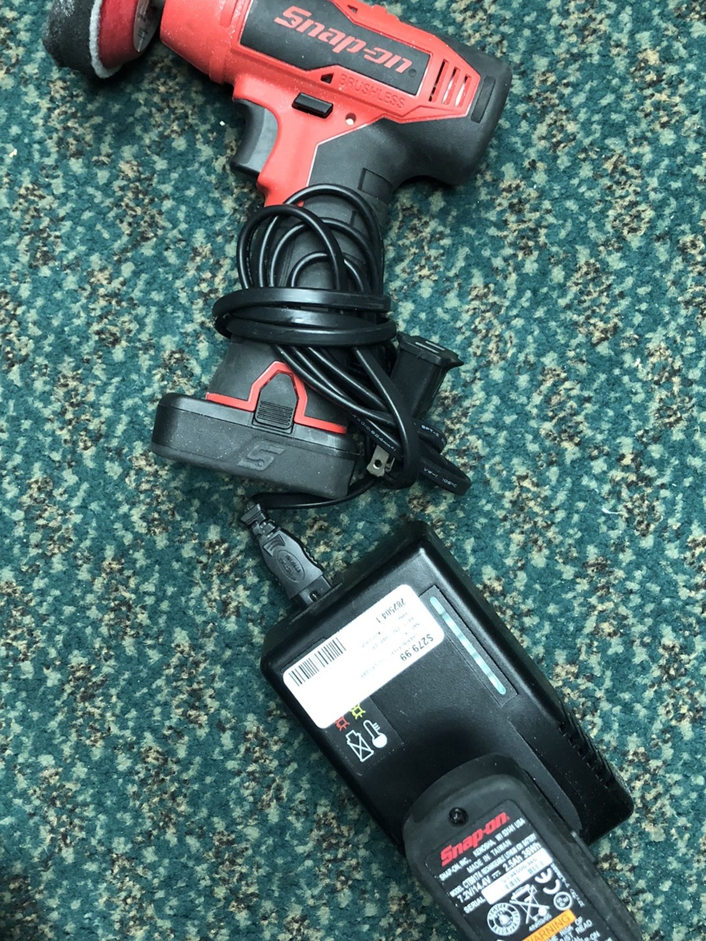 Polisher/Buffer, Tools-Power Snap-On 2 Batts and Charger
