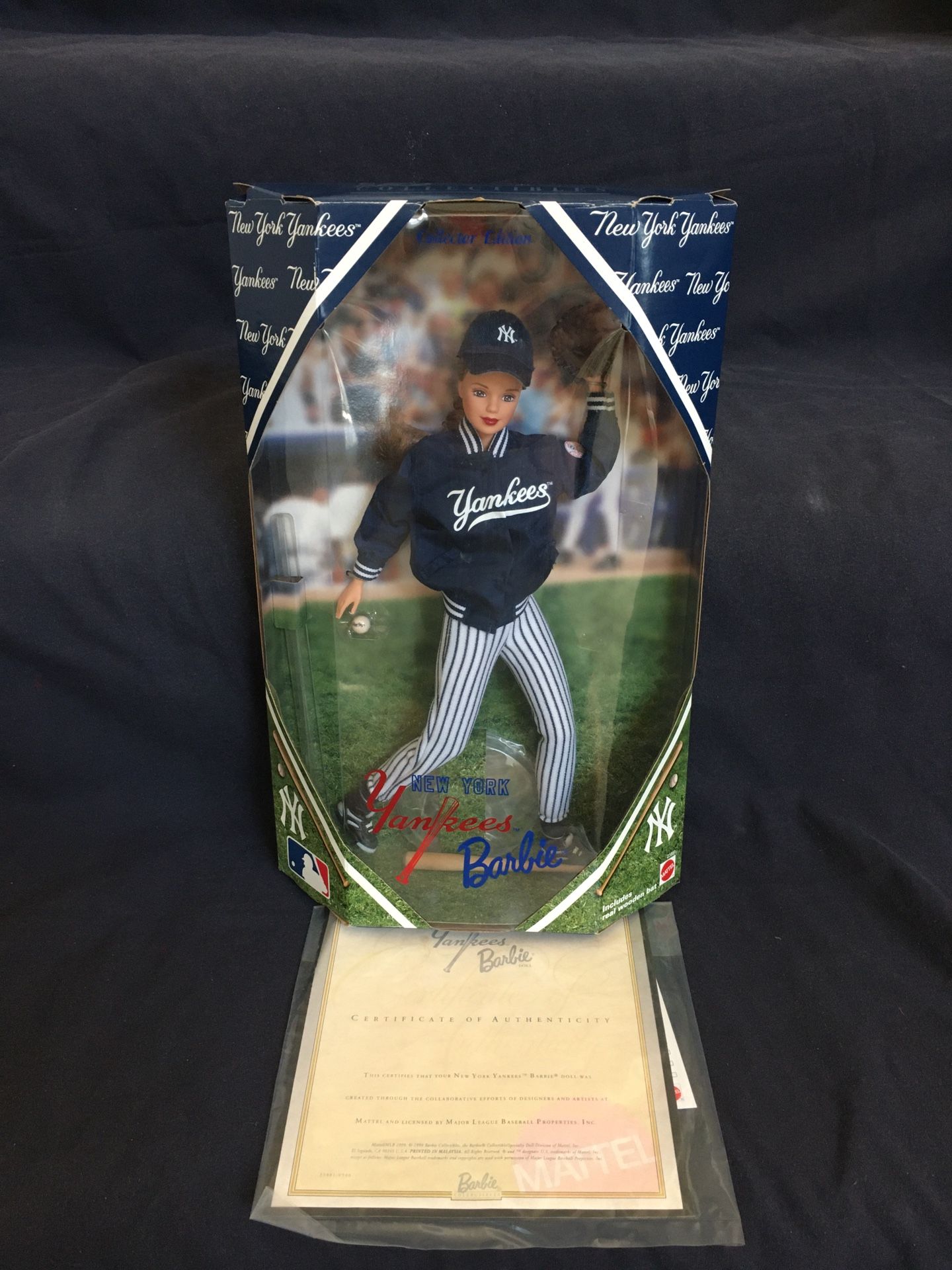 Barbie NY Yankees Mattel 23881 New In Box