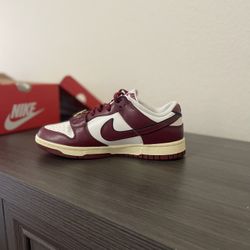 Dunk Low Sisterhood Womens