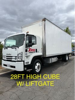 2019 Isusu  FTR 28FT HIGH CUBE W/ LIFTGATE