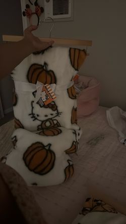 Pumpkin Hello Kitty Blanket