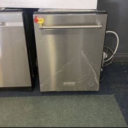 KitchenAid Top Control 24" Built In Dishwasher