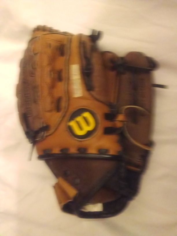 Wilson Used LH A440 Fastpitch Monsta Web 12" Leather Baseball Glove