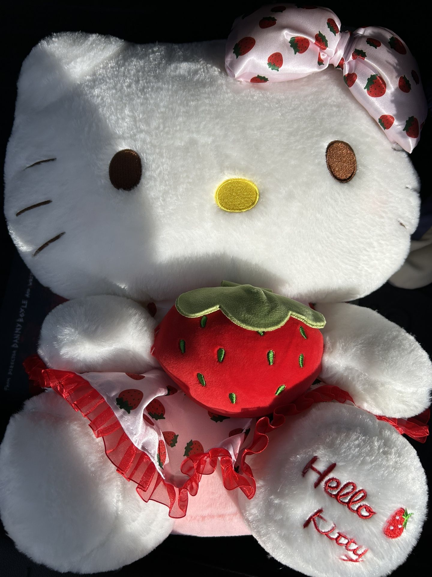 Hello Kitty Plushy