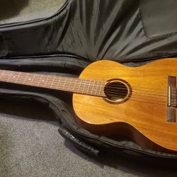 Sergio ZEPEDA Classical Guitar, (Nicaraguan Mahogany)