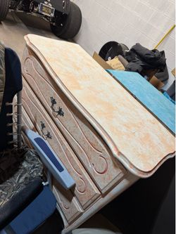 Dresser