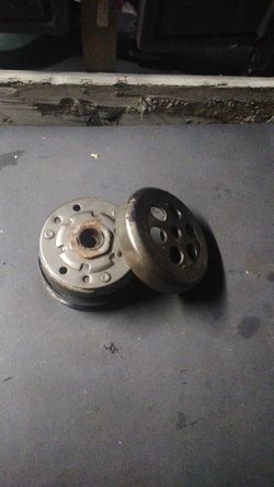 Clutch for a 49cc scooter rear bus pick up