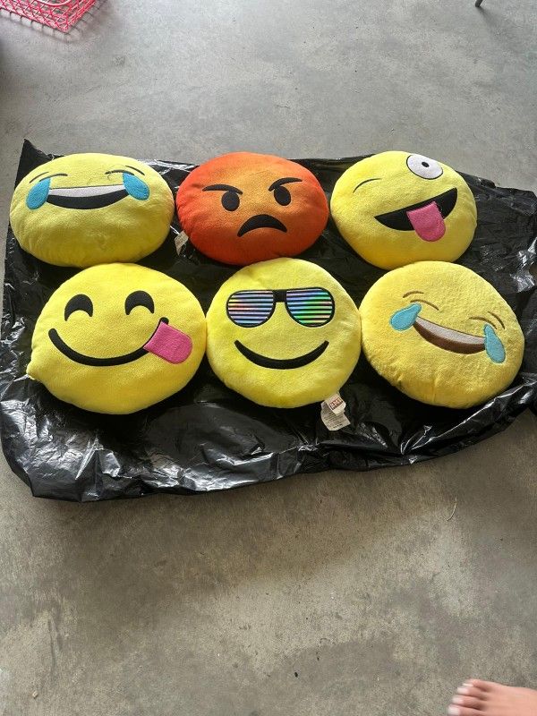 Emoji Pillows
