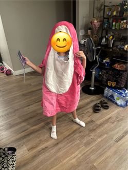 Costume