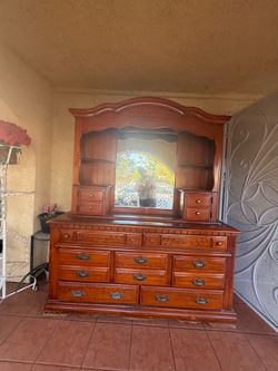 Dresser