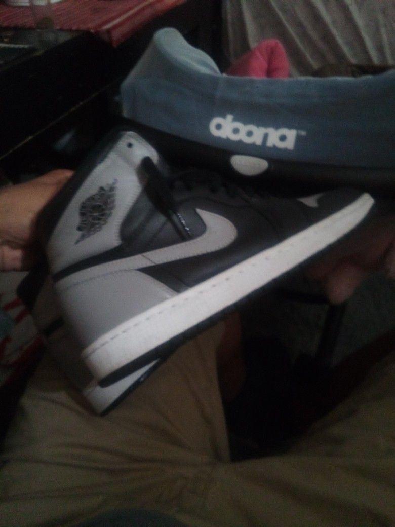 Air Jordan 1 Shadow OG Size 10