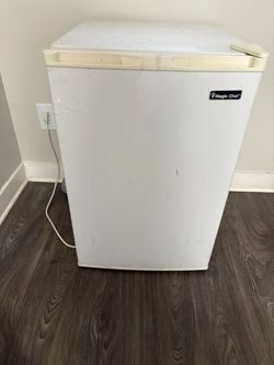 Magic Chef Mini Fridge