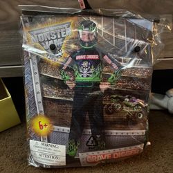 Grave Digger Costume 