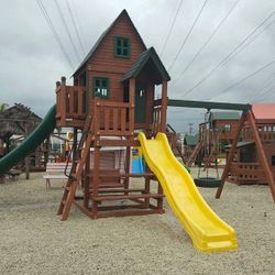 Cottage House Brand New With 6 Year Warranty We Arrange Delivery And Install