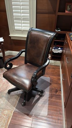 Desk chair