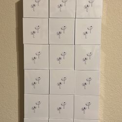 PRO 2 AIRPODS GREAT CONDITION 